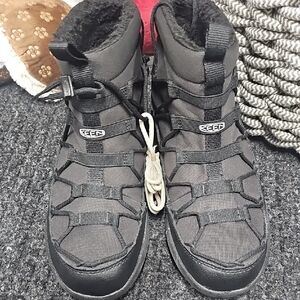 Keen Charcoal Insulated Boots